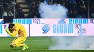 棒球中的故意四坏球策略修改规则前后的战术变化